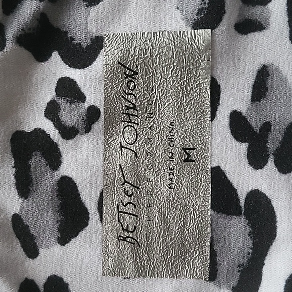 Betsy Johnson Leopard Leggings - Picture 4 of 4